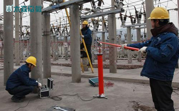 河南120kV/2mA直流高壓發(fā)生器110kV變電站試驗現(xiàn)場